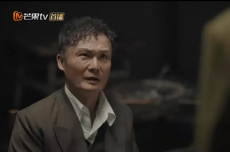 离谱到家！《潜渊》是我时至今日，看过最离谱的民国谍战剧