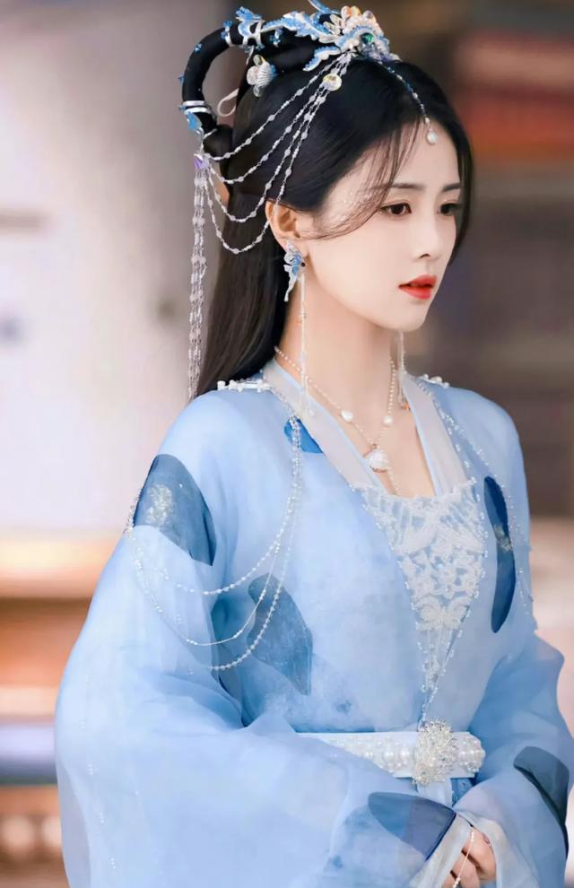 白鹿《临江仙》演技炸裂，花如月痛感直接封神！