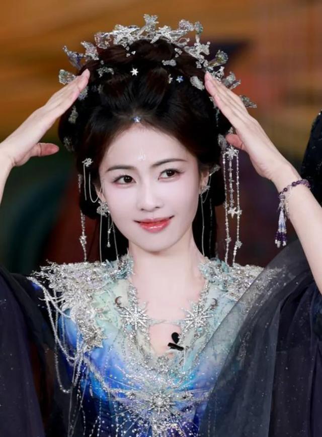 白鹿《临江仙》演技炸裂，花如月痛感直接封神！