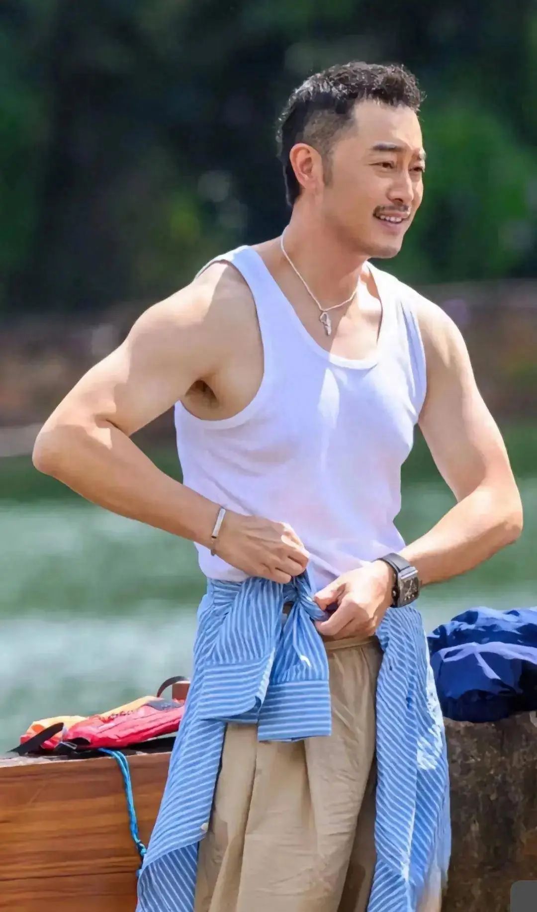 47岁沙溢减了36斤：从发福大叔到肌肉型男，自律改变生活