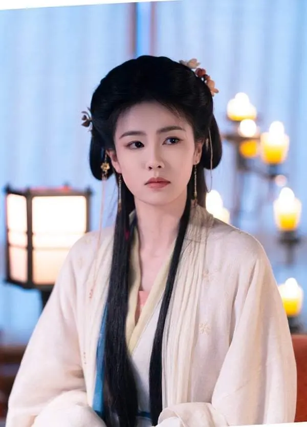 网评心中「古装剧女主天花板」TOP10!《临江仙》白鹿第5，热巴第2，冠军是古装收视保证