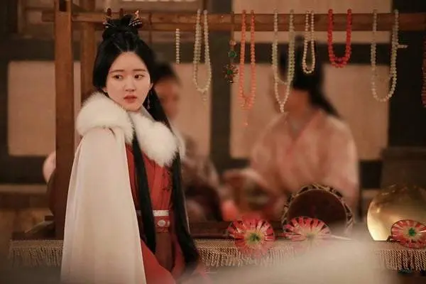 网评心中「古装剧女主天花板」TOP10!《临江仙》白鹿第5，热巴第2，冠军是古装收视保证