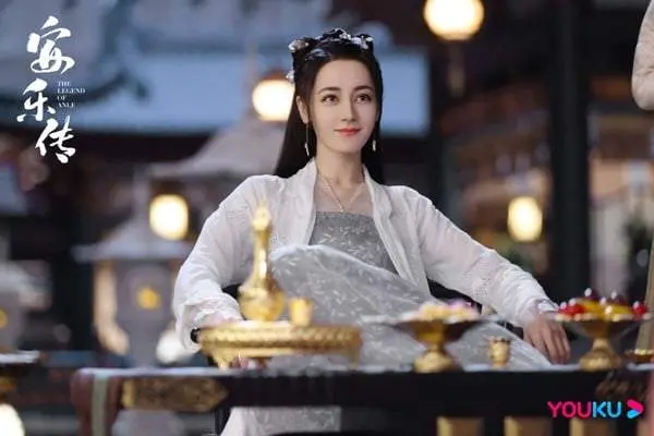 网评心中「古装剧女主天花板」TOP10!《临江仙》白鹿第5，热巴第2，冠军是古装收视保证