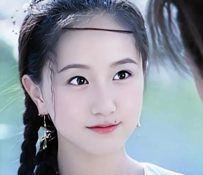 《临江仙》6位中年美女，黄奕、陈德容年轻时超美，如今风韵犹存