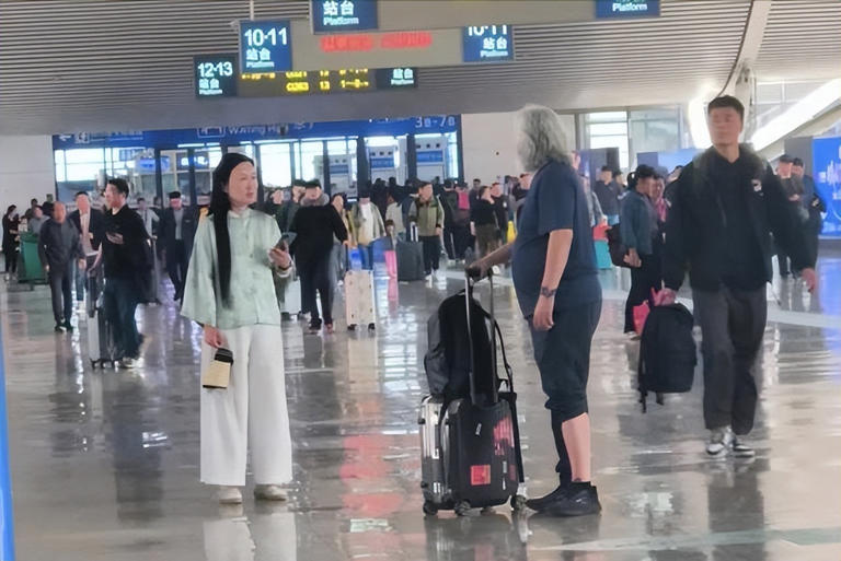 又闹到法院？一场“私生活”闹剧，戳穿了74岁张纪中的真实处境