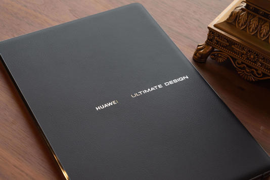 MateBook Fold：折叠新形态，鸿蒙PC的未来之路何在？