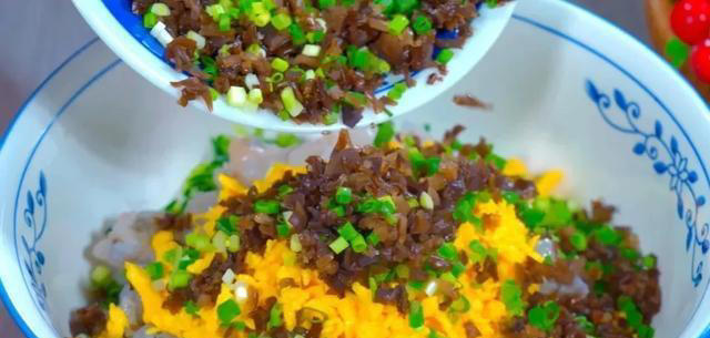 夏天爱出汗，“清凉馅”饺子别错过，清爽鲜美，不油腻，一口一个