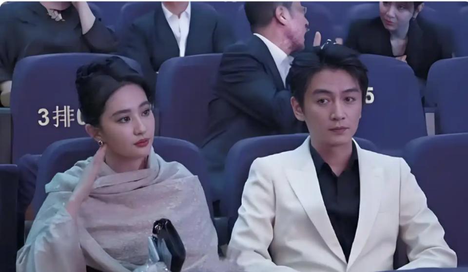 离婚才三个月，陈晓瘦成了皮包骨，而陈妍希却珠圆玉润气色太好