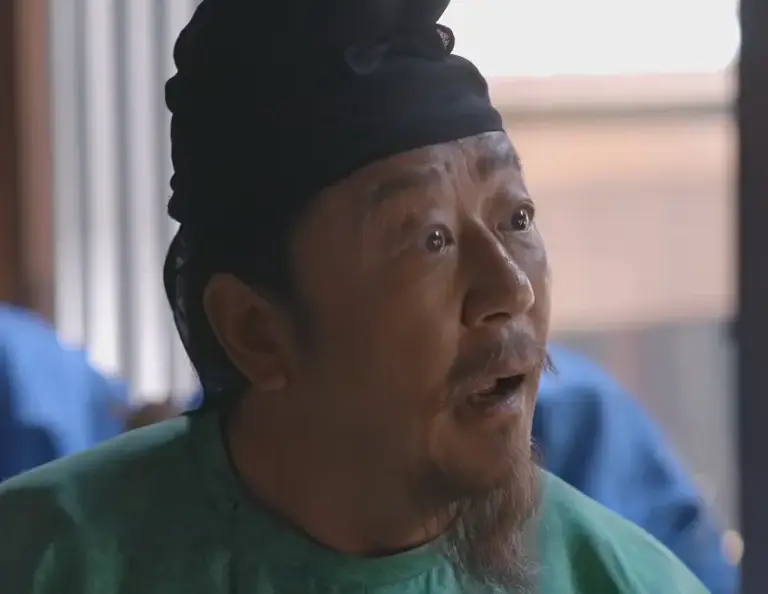 央视又出“黑马”剧！才播4集全国收视第一，老戏骨飙戏太炸裂！