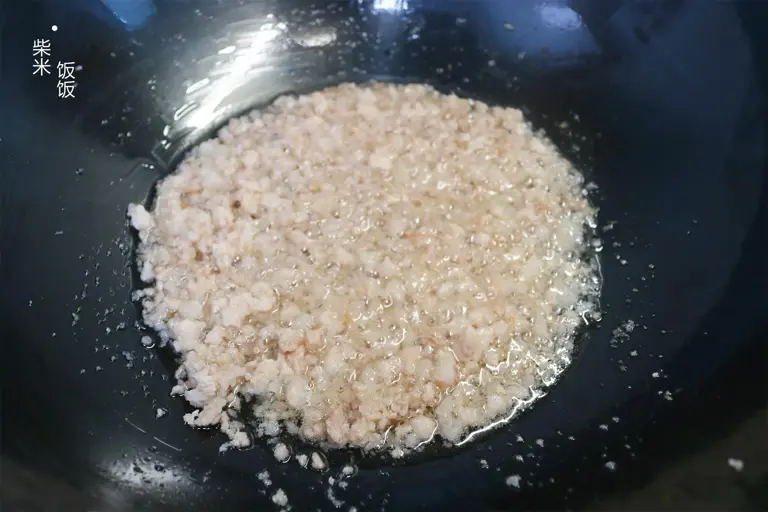 天热不想炒菜，就这样煮一锅，简单省事，开胃又好吃