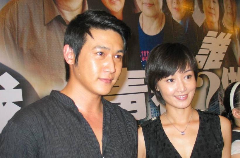 主持过央视春晚没红，搭档刘烨陆毅没火，今49岁靠着肖战终于红了