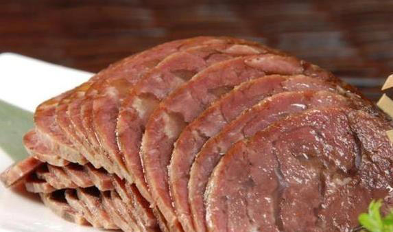 厨房小白也能做卤牛肉！6种香料搞定，味道不输店里？