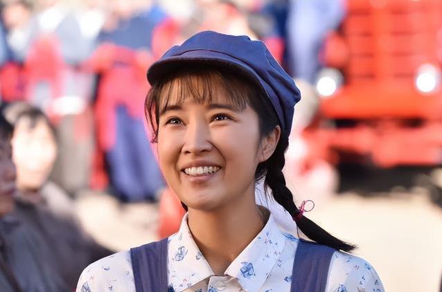 星二代不靠妈闯圈，34岁离婚带娃，演技却惊艳全场？