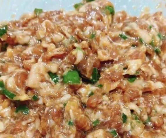 一口酥脆留不住，家常肉饼简单做，胜过街头老摊位