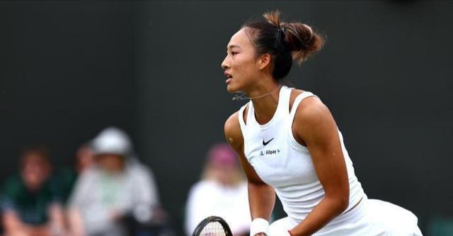 2-0击败世界第一萨巴伦卡，郑钦文迎战凯斯勒，温网冠军0-2一轮游