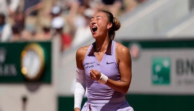 2-0击败世界第一萨巴伦卡，郑钦文迎战凯斯勒，温网冠军0-2一轮游