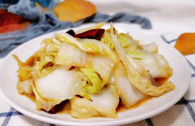 醋溜白菜怎么做好吃又简单，醋溜白菜的家常做法大全