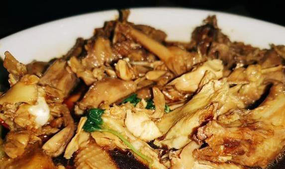 500克鸡肉变美味，酱汁浓香全家抢，简单做法你学会了吗？