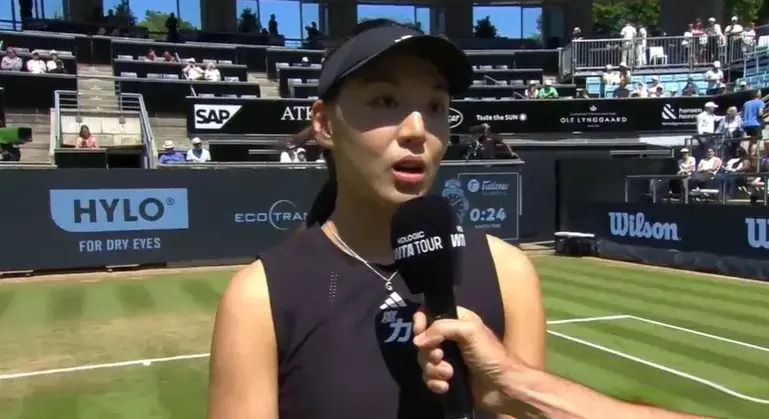 就在刚才！对手退赛，中国金花进四强，王欣瑜世界排名将大幅攀升