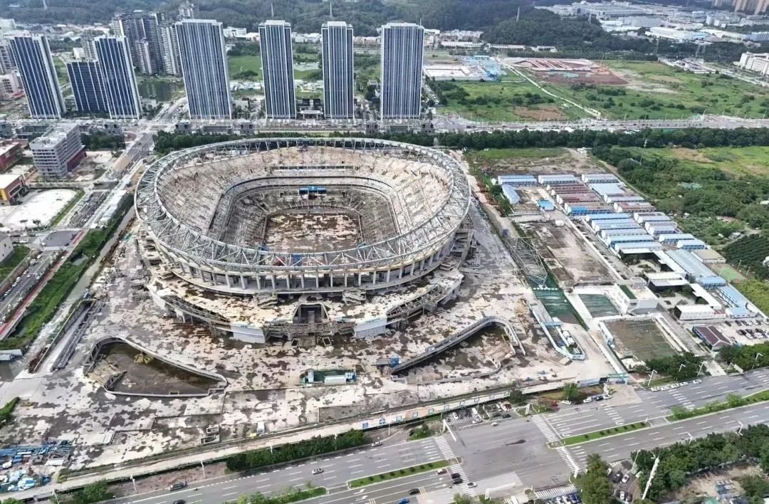 国内最大专业足球场落地广东，可满足世界杯办赛要求