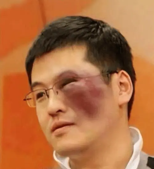 偷摸给杨瀚森父母打电话引诱其抛弃青岛？球迷推测：又是杨毅团队