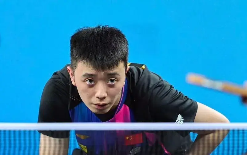 3-2！3-1！WTT战报：男单8强诞生，国乒独苗扛大旗，张本智和冲冠