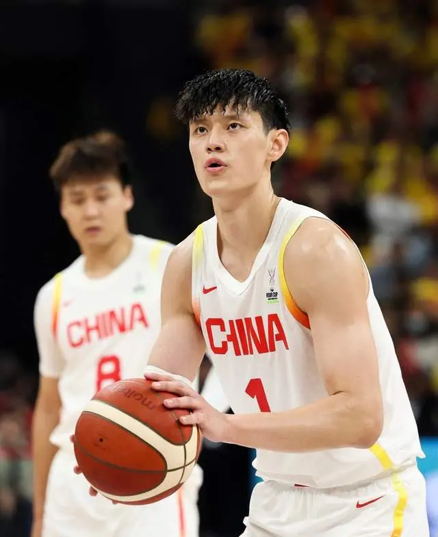 遗憾！曾凡博受伤错过NBA夏联，无缘篮网合同，专心备战亚洲杯