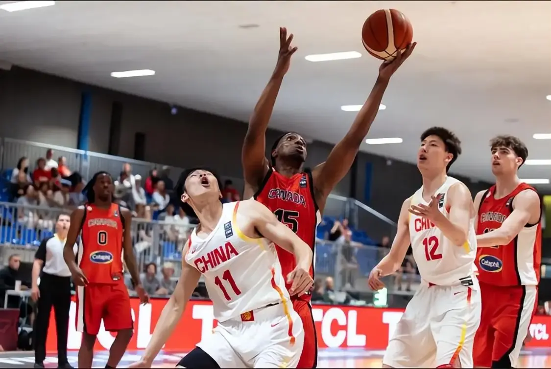 曾凡博没去NCAA的遗憾他来补？U19世界杯首秀20+5，又一个NBA苗子
