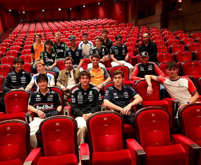 《F1》高开高走