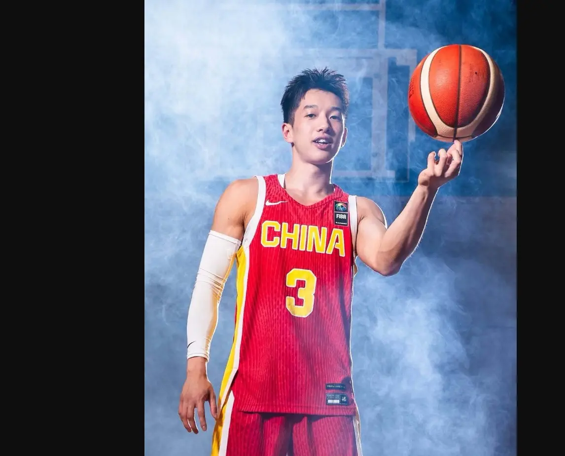 正负值-16？把杨溢表现拿来分析，戳穿了多少男篮球员的真实面目