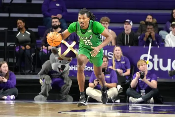 NCAA第二盖帽手将代表独行侠参加夏季联赛，他会得到一份合同吗？_1