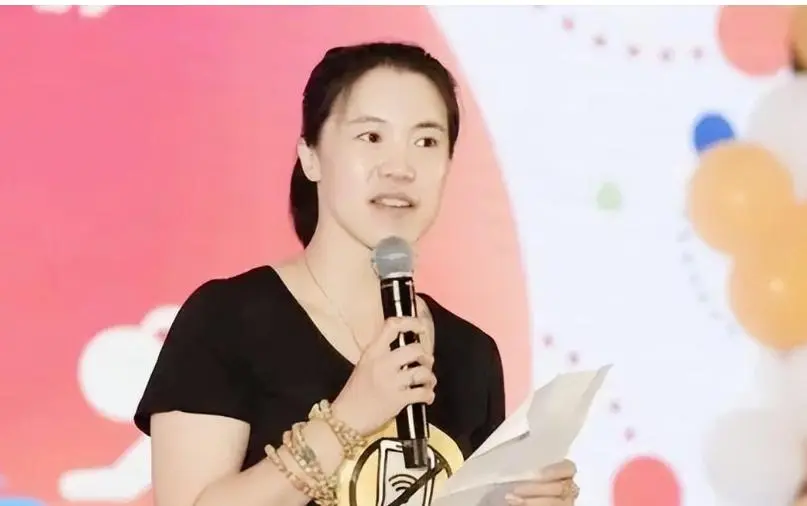王楠老公什么来头？20岁结婚生子又闪离，白手起家如今成亿万富豪