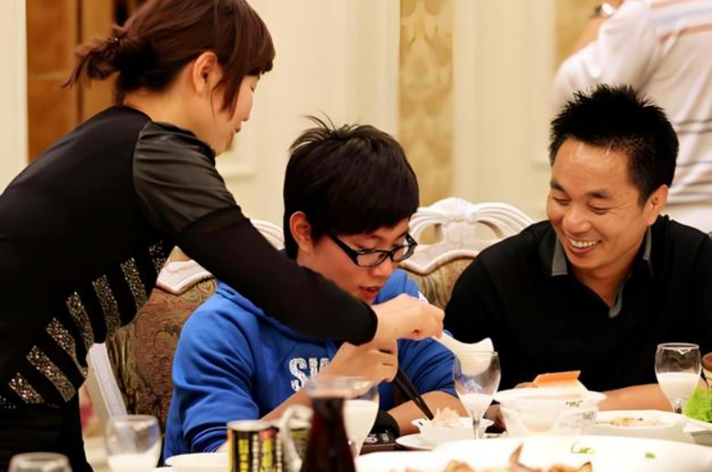 ����ѧ������һ���ˣ����������������׼��