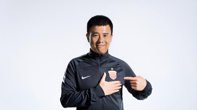 上港二队在中乙已经7轮不胜！未来是否要换帅，引发球迷热议