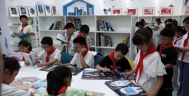 小县城学生挥棒夺冠，书屋点燃航天梦，教育咋这么牛？