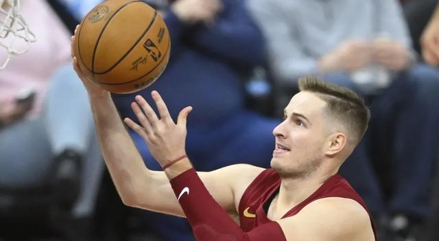 NBA今日引援信息，勇士少1员大将，湖人小打小闹，骑士最豪横！