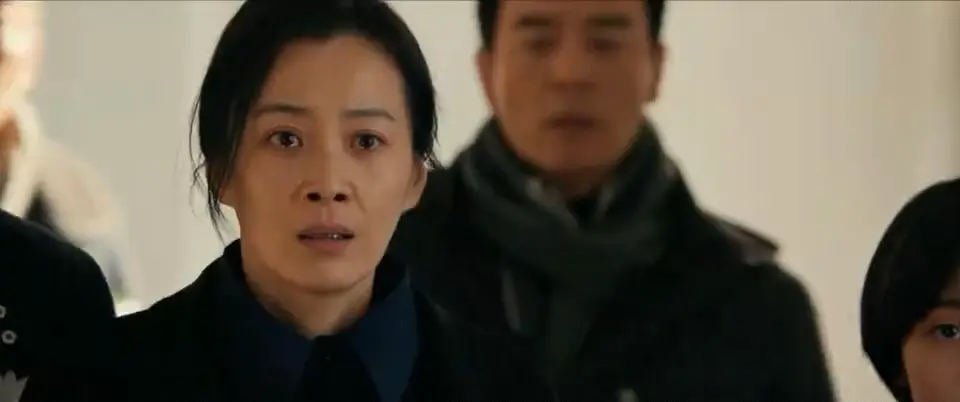 《以法之名》朴实的她戏外超美，演过《芈月传》差点没认出