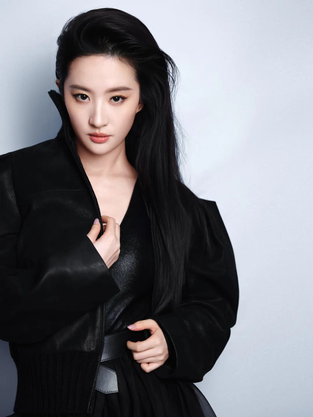 刘亦菲缺席白玉兰颁奖，疑提前知道结果不满主办方戏耍，天仙这是输不起还是真高贵？