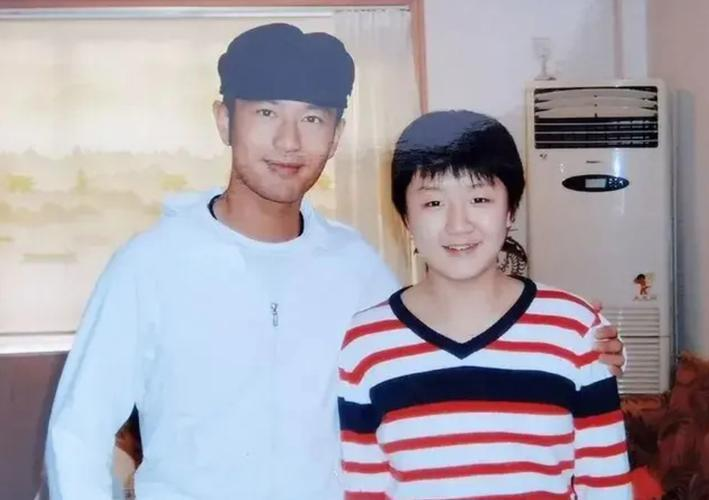 《来吧！冠军》陈梦为啥向黄晓明求助，奥运冠军反差萌火爆热搜？