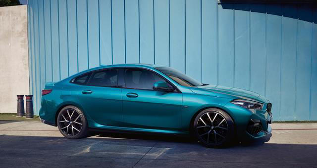 宝马终于低头了，豪华运动标杆，从近26万降到14万多，还要啥A4？