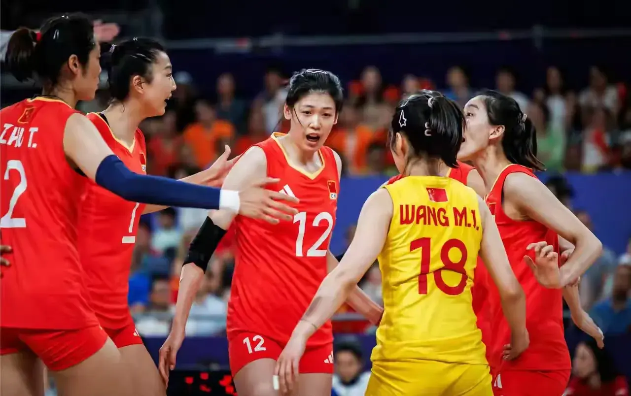 李盈莹入选两次，比肩朱婷，中国女排三人被提及，一人没想到