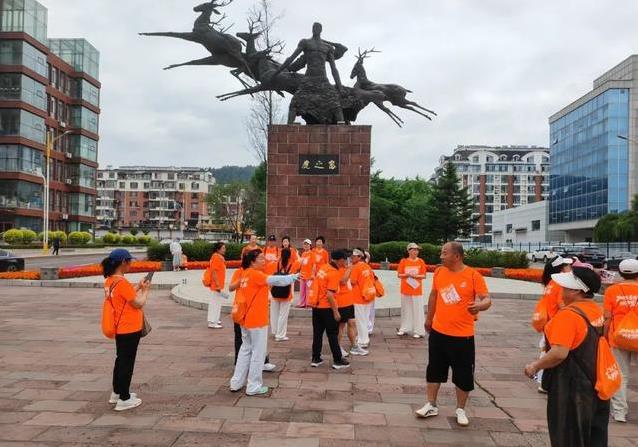 千人橙海跑白山，9个打卡点藏惊喜，你敢来挑战吗？