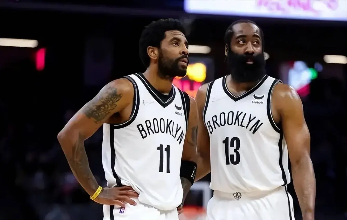 疯狂NBA:哈登难回火箭，准合同2年7750万元，勇士传出坏消息