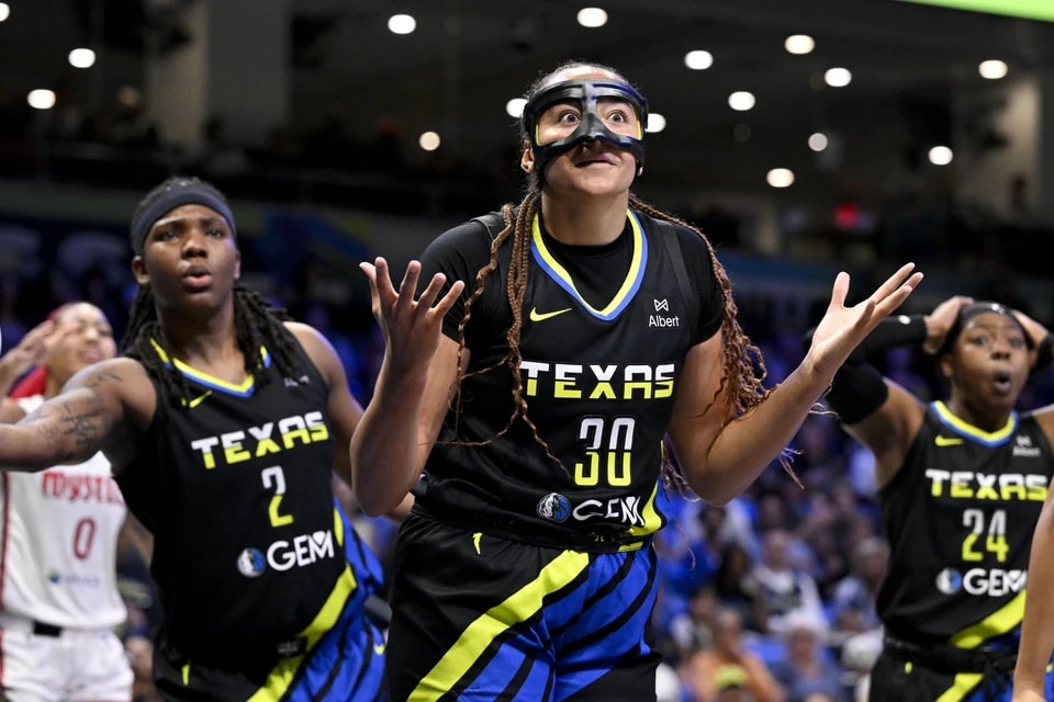 达拉斯飞翼队裁掉前首轮秀、大学超级球星，此前她贡献8分7篮板