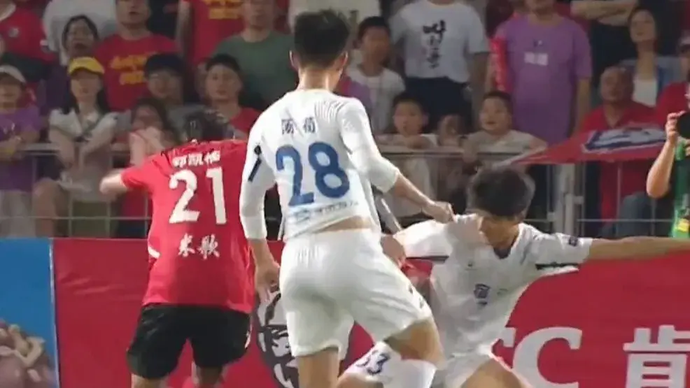 4-0！3-0！苏超疯狂一夜：南通碾压，苏州完胜创纪录，徐州逆转！