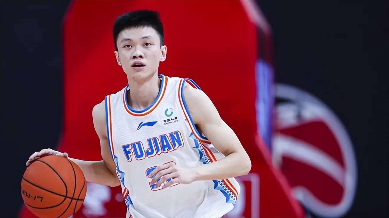 曲绍斌爱徒两战9中2，场均2.5分，媒体人：没3分球的矮个等于废物