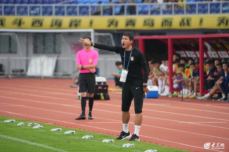 青岛西海岸1-0小胜海牛，戴维森世界波，兰克尔-泽错失空门