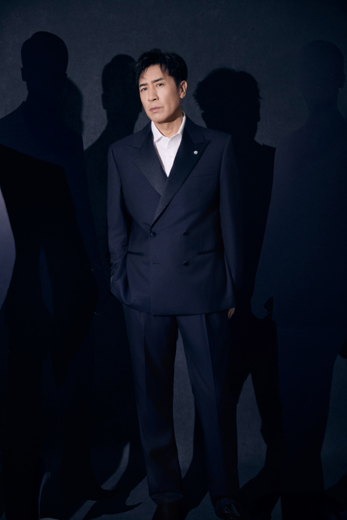 白玉兰奖之夜，于和伟二封视帝落空，靳东笑到最后！ 