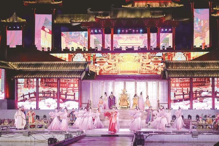 2025麟游夏季半程马拉松跑热“避暑经济”