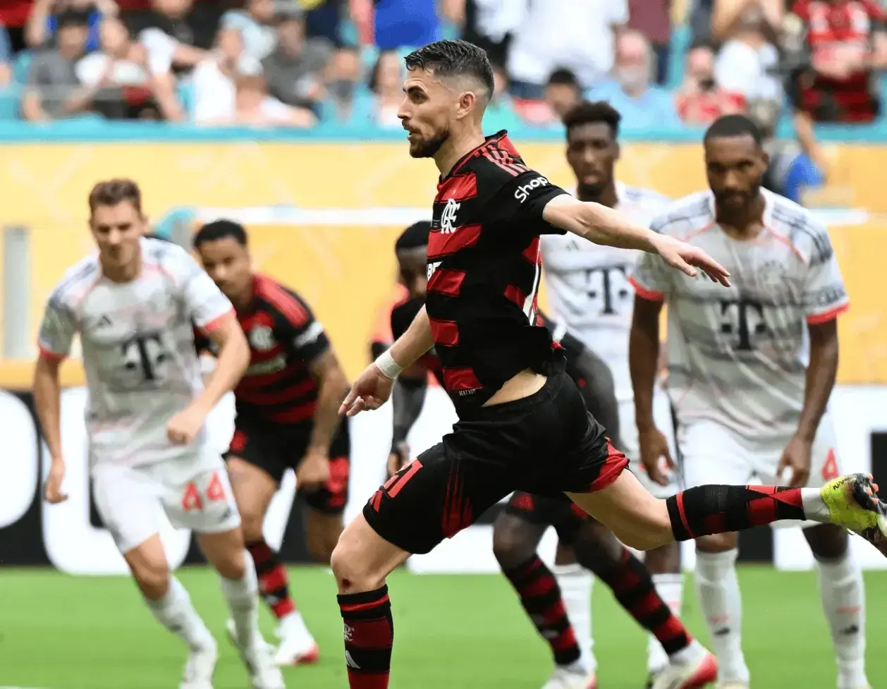 4-2！4-0！世俱杯疯狂一夜，拜仁过关，梅西被淘汰，8强决出四席